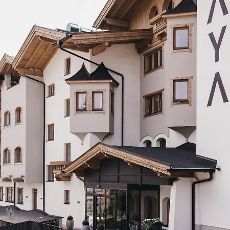 Hotel Vaya Zillertal Inklusive Gaestekarte Erste Ferienregion Zillertal Aschau Im Zillertal
