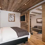 Vaya Zillertal فندق 4*