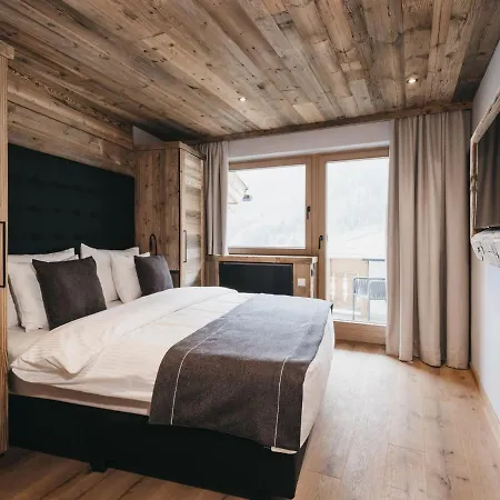 호텔 Vaya Zillertal 4*